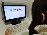 Computadores com acesso a internet podem ser utilizados pela comunidade na Câmara