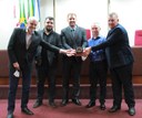 Jornalista e escritor Fabiano Mazzotti é homenageado com a Medalha Aristides Bertuol