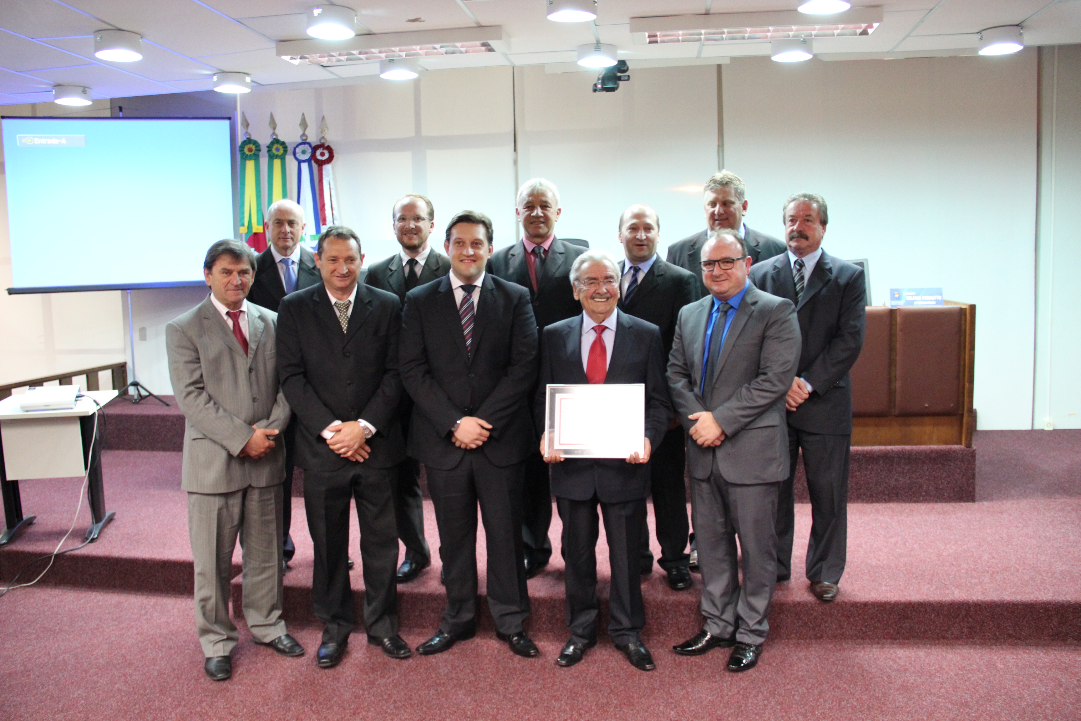 Empresa Todeschini recebe Portaria de Louvor e Agradecimento